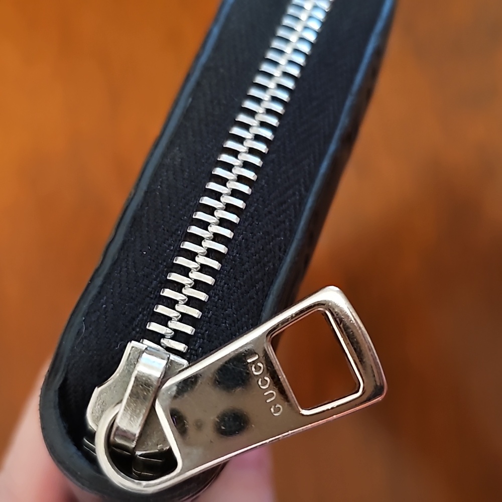 Authentic Gucci Logo Black Continental Wallet - Picture 5 of 11